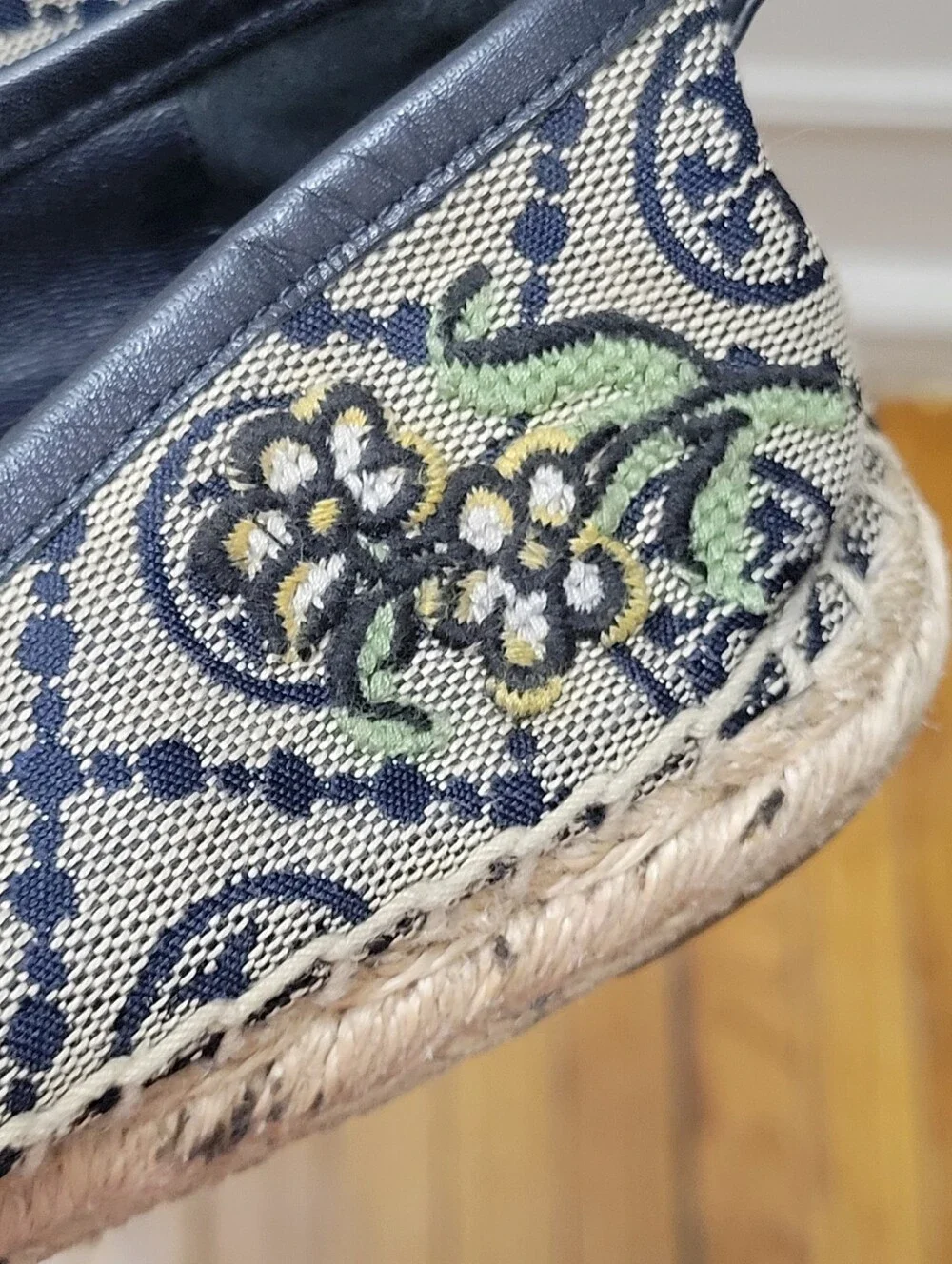 Tory Burch Paid‎ Or Tory Cheetah Embroidered Espadrilles GUC